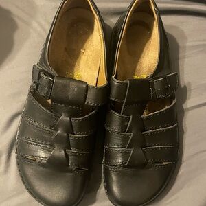 Footprints by Birkenstock Madeira Black Leather Unisex Fisherman Sandals size 42